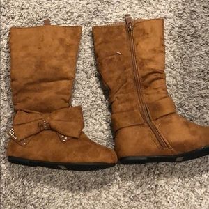 NWT-Brown Suede boots with rhinestone bow
